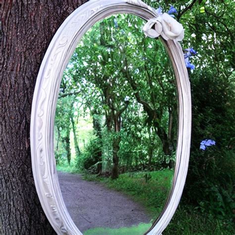 Enchanted mirror of maternal and filial magic